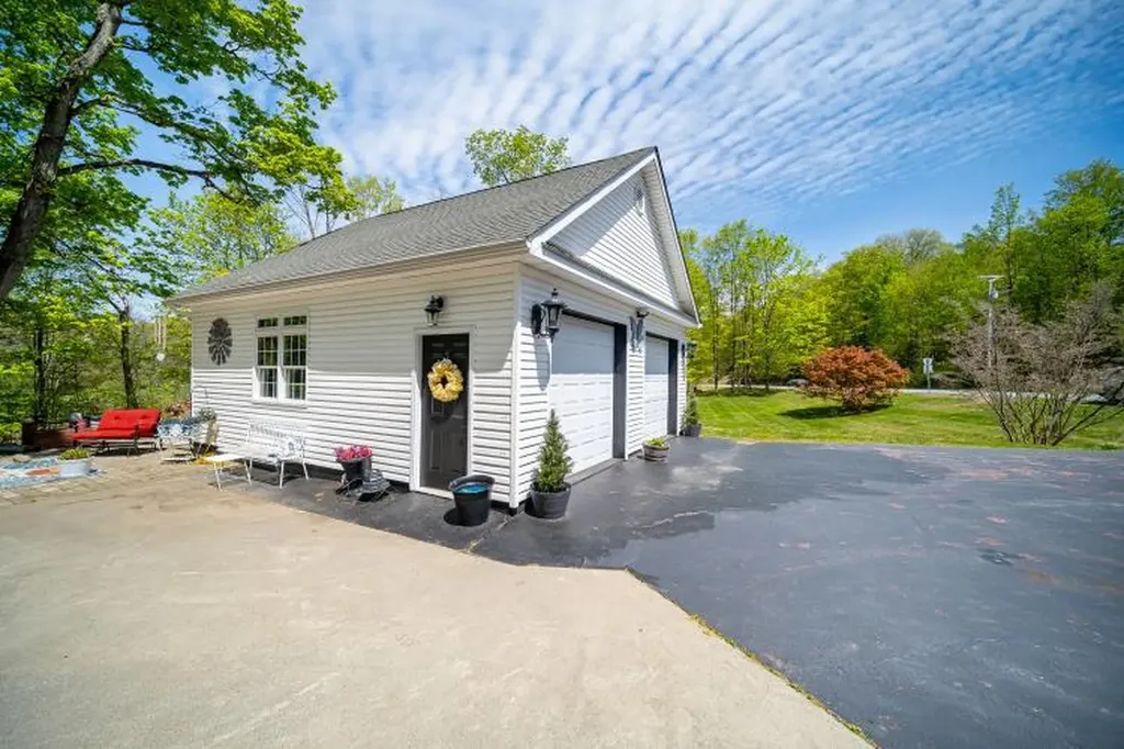 559 Noxon Road Poughkeepsie NY 12603
