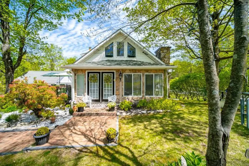 559 Noxon Road Poughkeepsie NY 12603