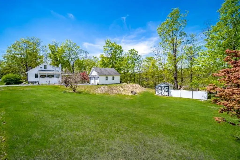 559 Noxon Road Poughkeepsie NY 12603