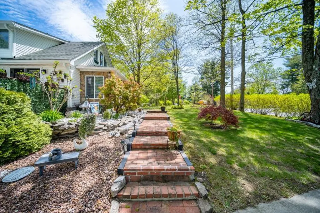 559 Noxon Road Poughkeepsie NY 12603