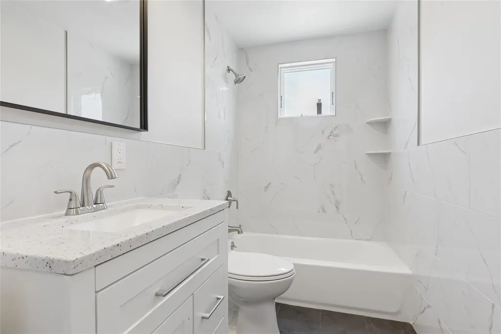 59 Smithtown Polk Boulevard Centereach NY 11720