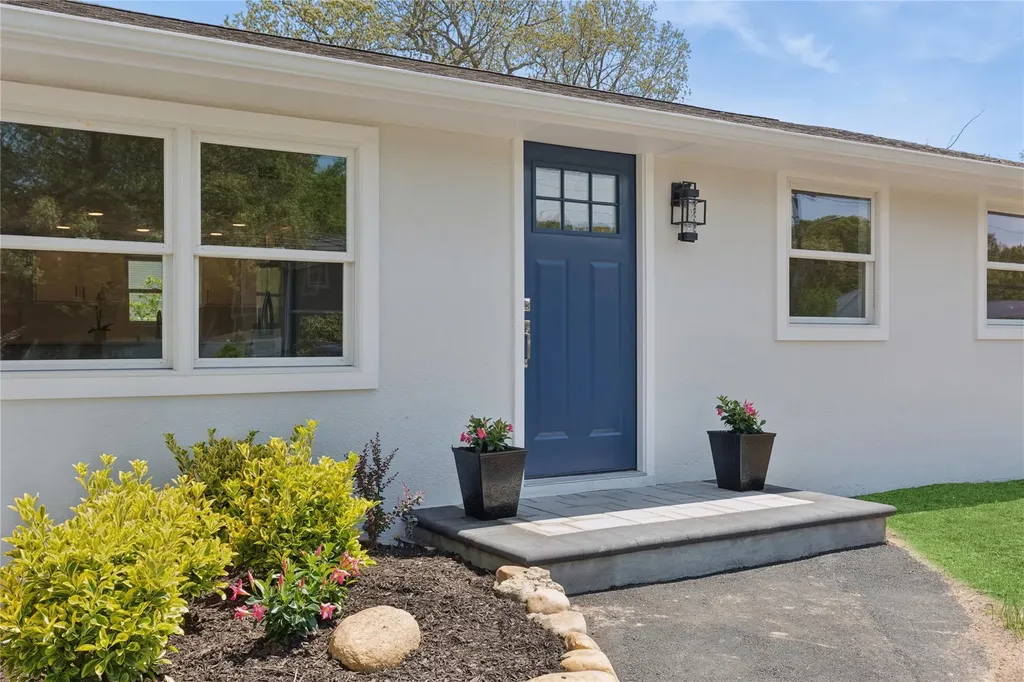 59 Smithtown Polk Boulevard Centereach NY 11720