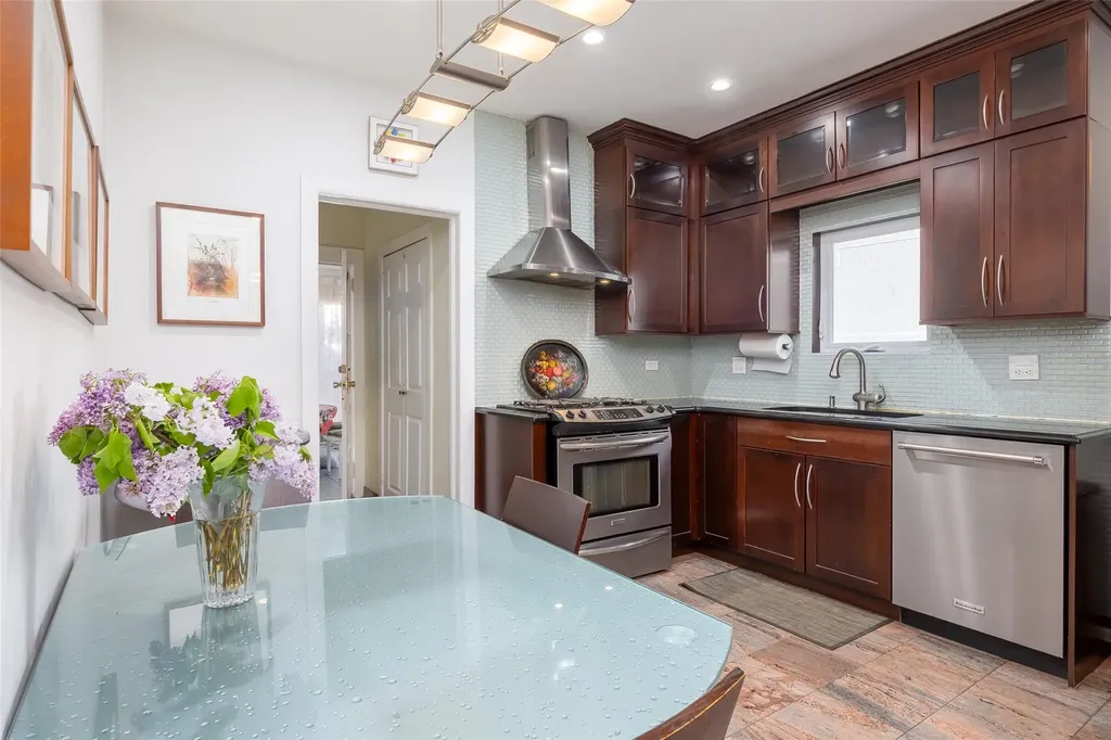 1730 Hancock Street Hewlett NY 11557