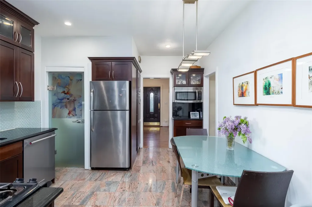 1730 Hancock Street Hewlett NY 11557