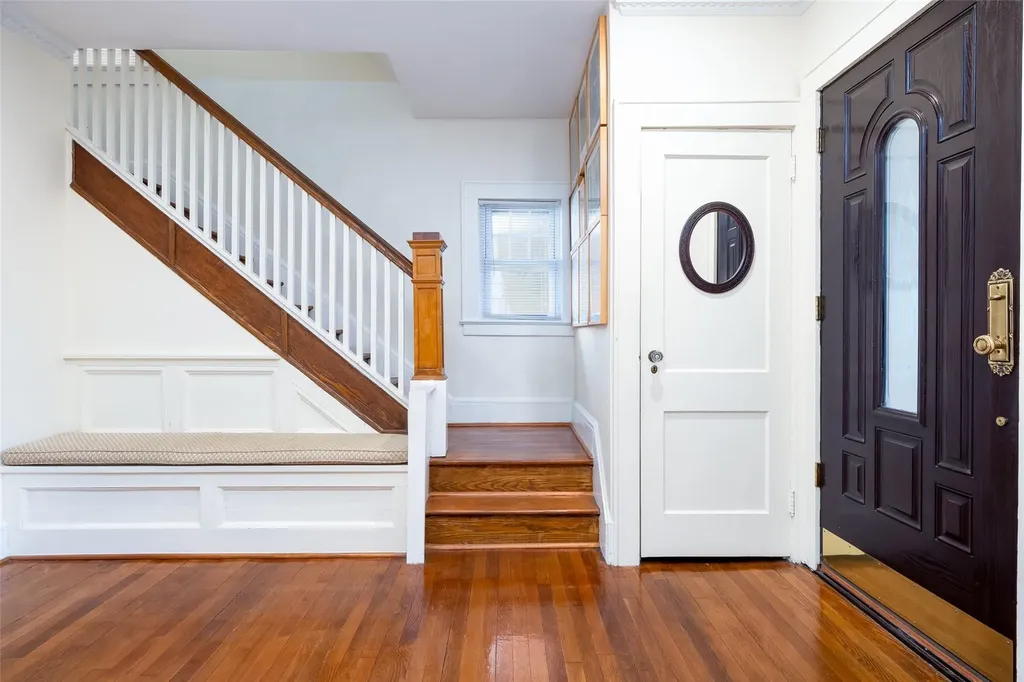 1730 Hancock Street Hewlett NY 11557
