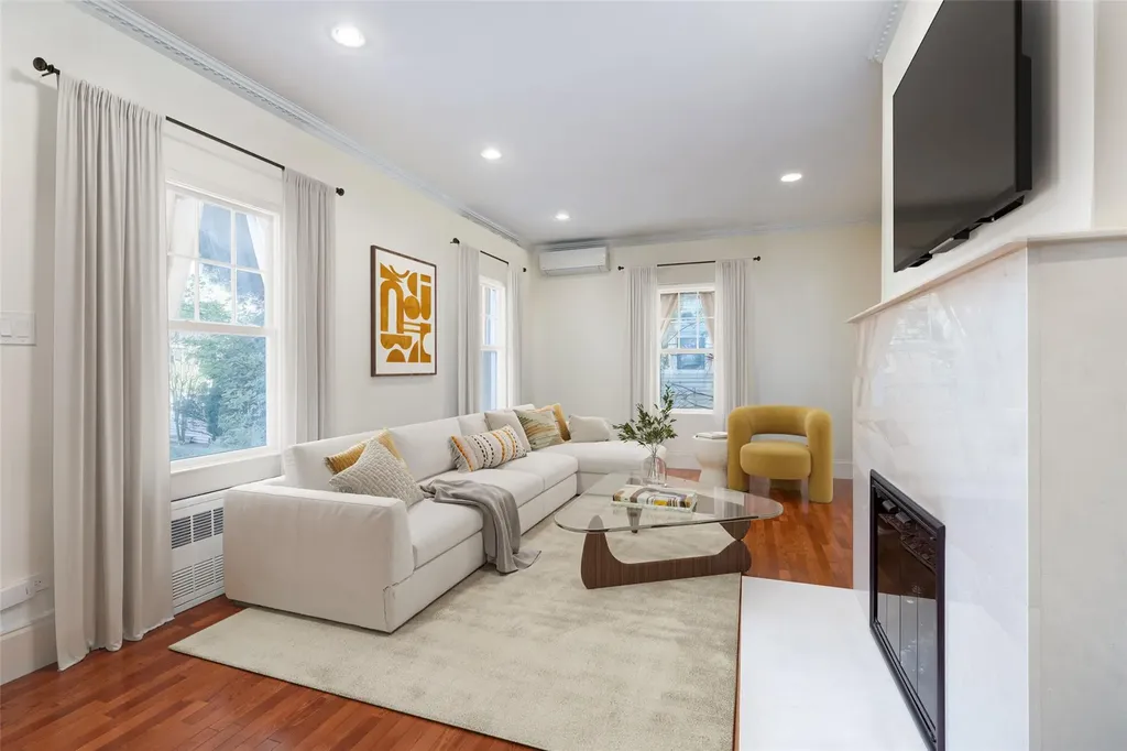 1730 Hancock Street Hewlett NY 11557