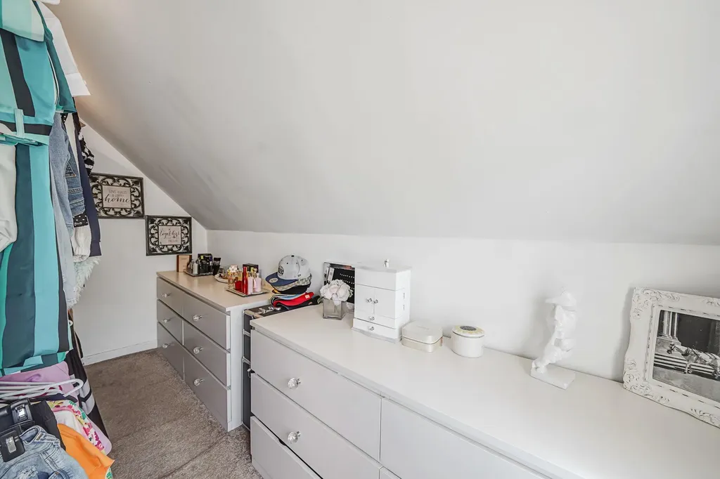 15 Thrush Lane Levittown NY 11756
