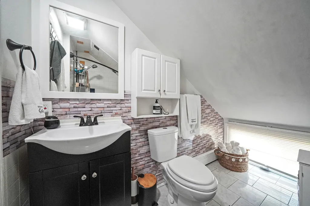 15 Thrush Lane Levittown NY 11756