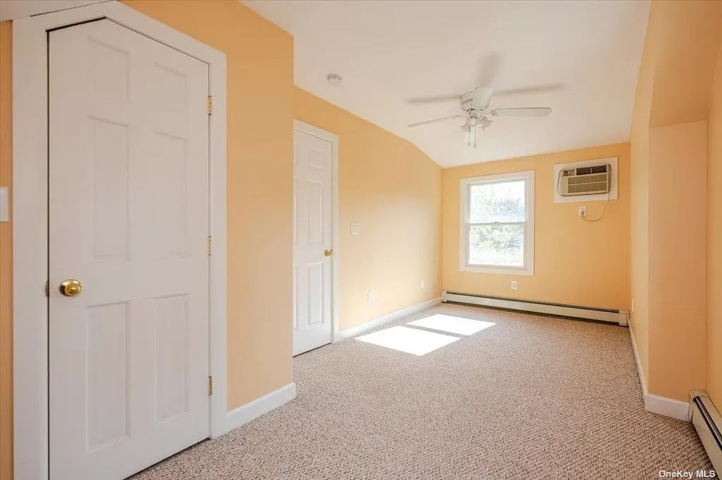 85 Hilltop Road Levittown NY 11756