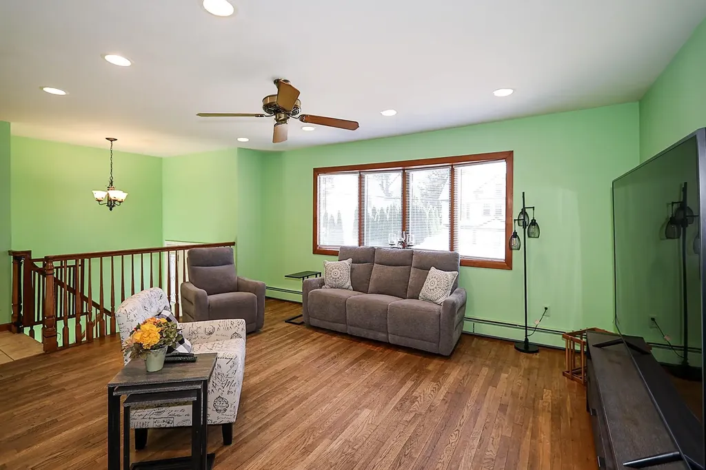 1839 Aetna Place Merrick NY 11566