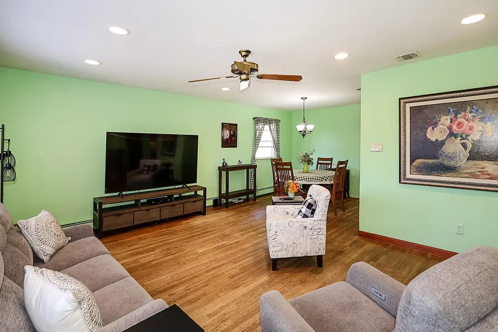 1839 Aetna Place Merrick NY 11566