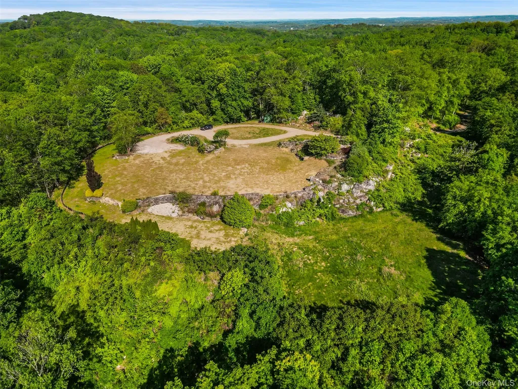 371-383 Pea Pond Road Katonah NY 10536