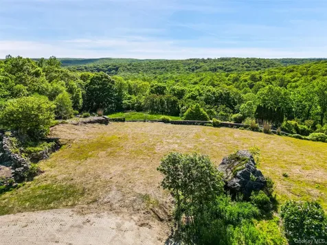371-383 Pea Pond Road Katonah NY 10536