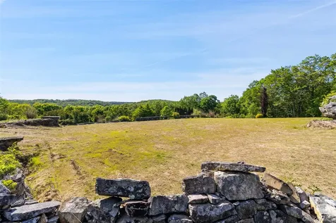 371-383 Pea Pond Road Katonah NY 10536