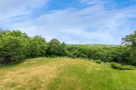 371-383 Pea Pond Road Katonah NY 10536
