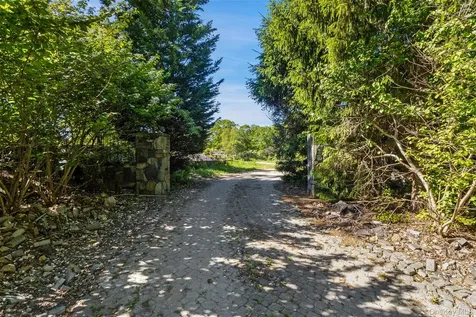 371-383 Pea Pond Road Katonah NY 10536