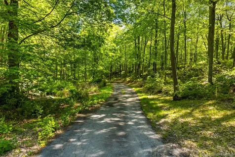 371-383 Pea Pond Road Katonah NY 10536