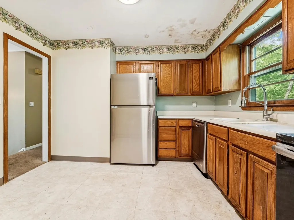 26 Woodland Circle Hyde Park NY 12538
