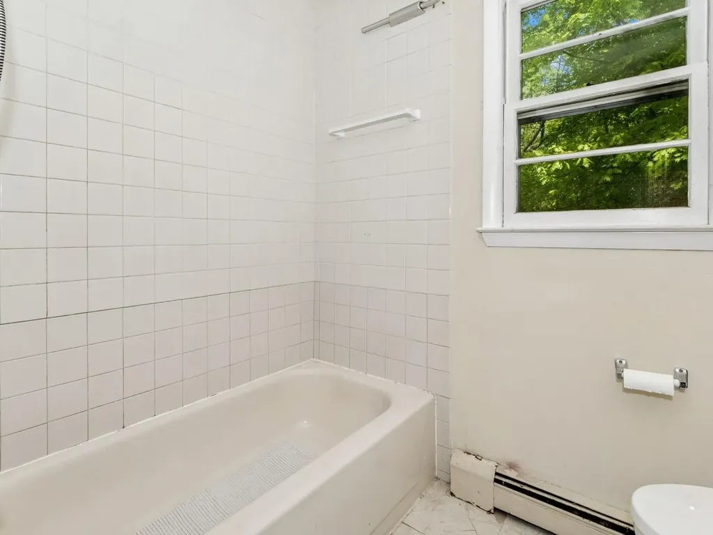 26 Woodland Circle Hyde Park NY 12538