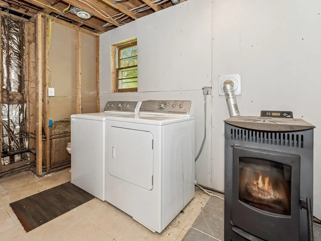 26 Woodland Circle Hyde Park NY 12538