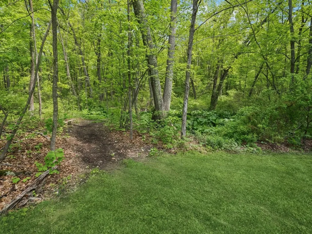 26 Woodland Circle Hyde Park NY 12538