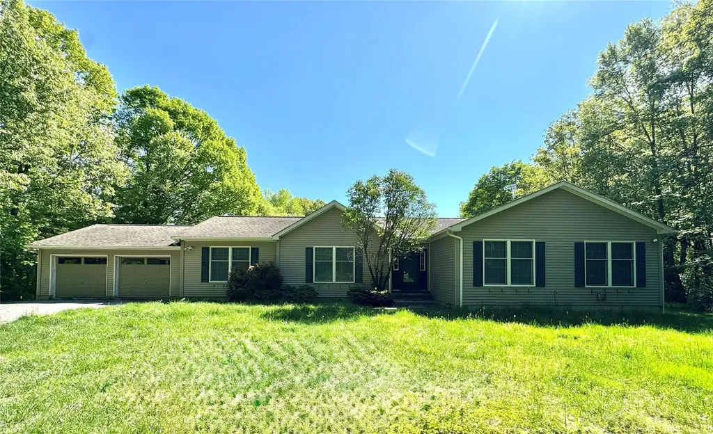 26 Sallys Lane Pawling NY 12564