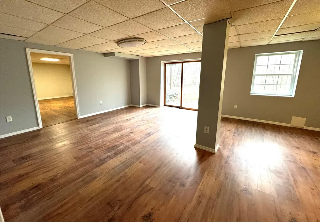 26 Sallys Lane Pawling NY 12564