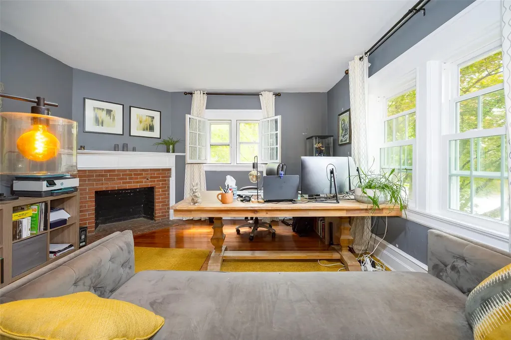 134 S Hamilton Street Poughkeepsie NY 12601