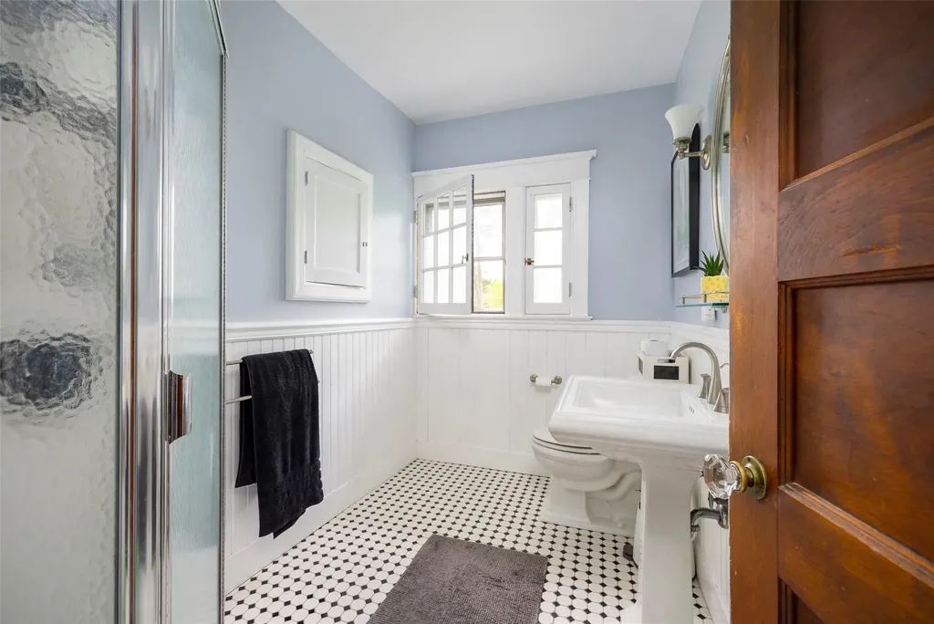 134 S Hamilton Street Poughkeepsie NY 12601