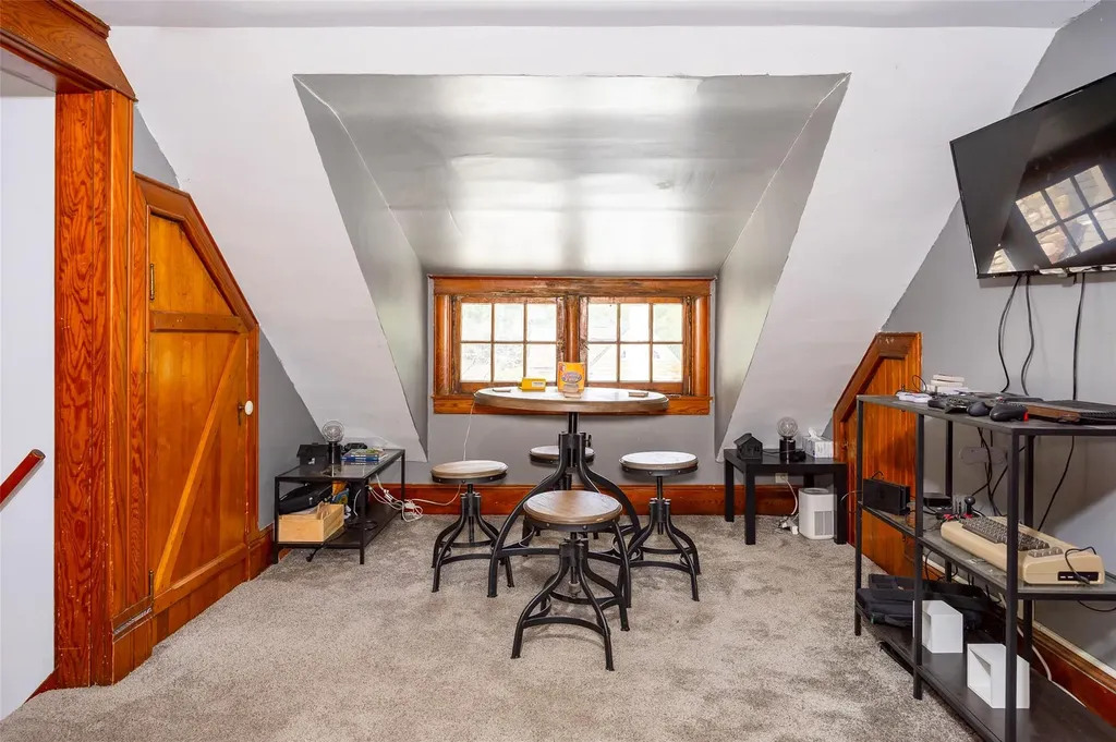 134 S Hamilton Street Poughkeepsie NY 12601