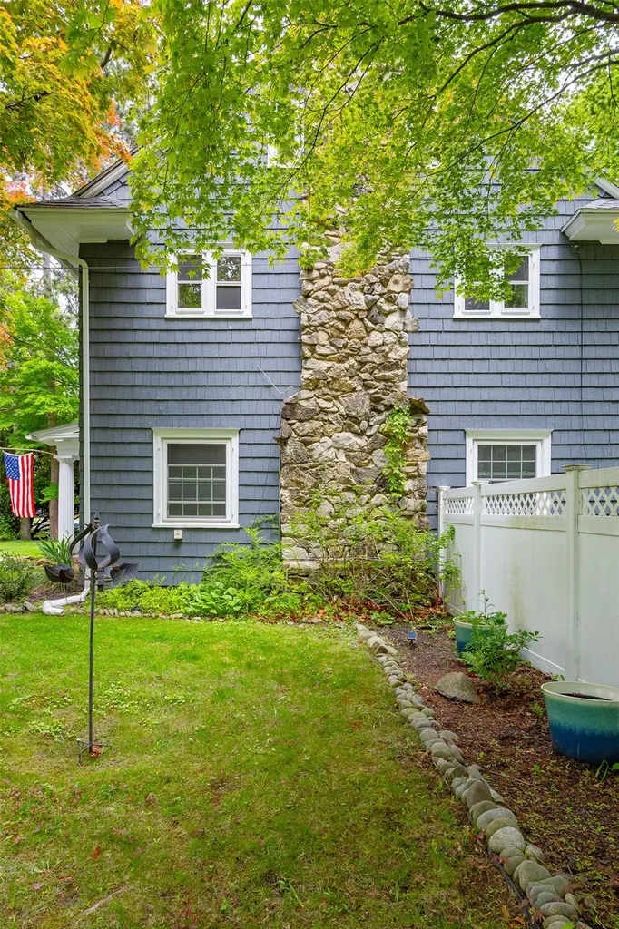 134 S Hamilton Street Poughkeepsie NY 12601