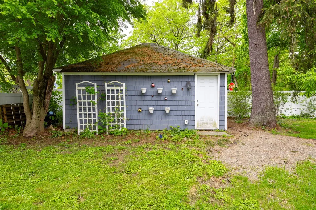 134 S Hamilton Street Poughkeepsie NY 12601