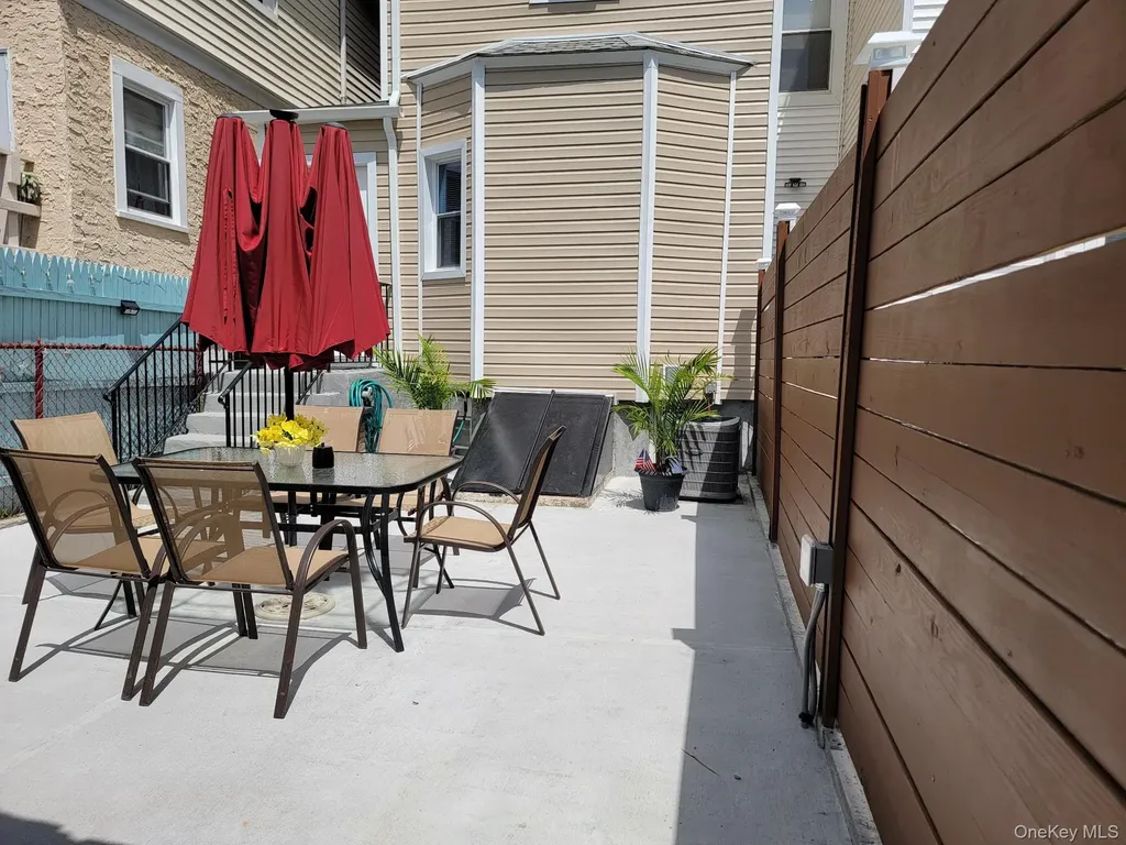 1531 Hone Avenue Bronx NY 10461