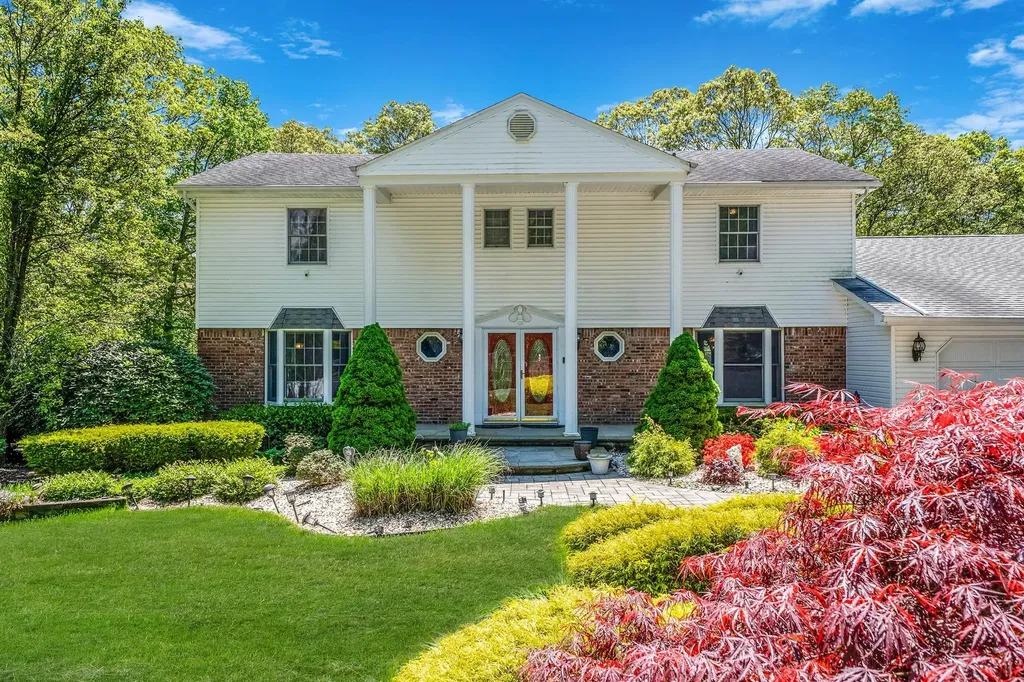 3 Talisman Drive Dix Hills NY 11746