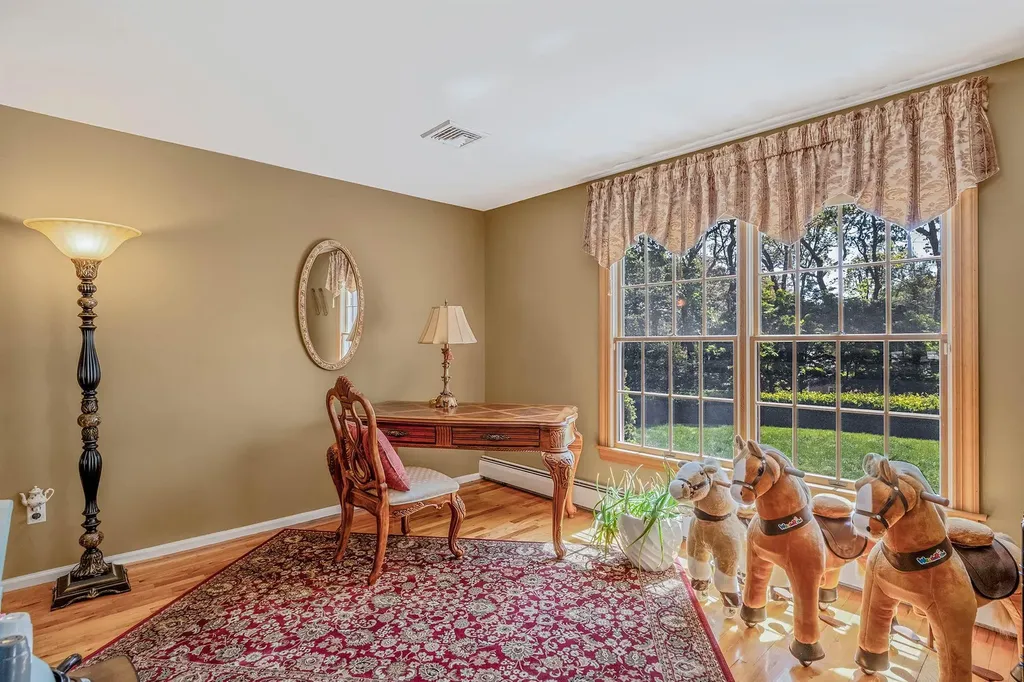 3 Talisman Drive Dix Hills NY 11746