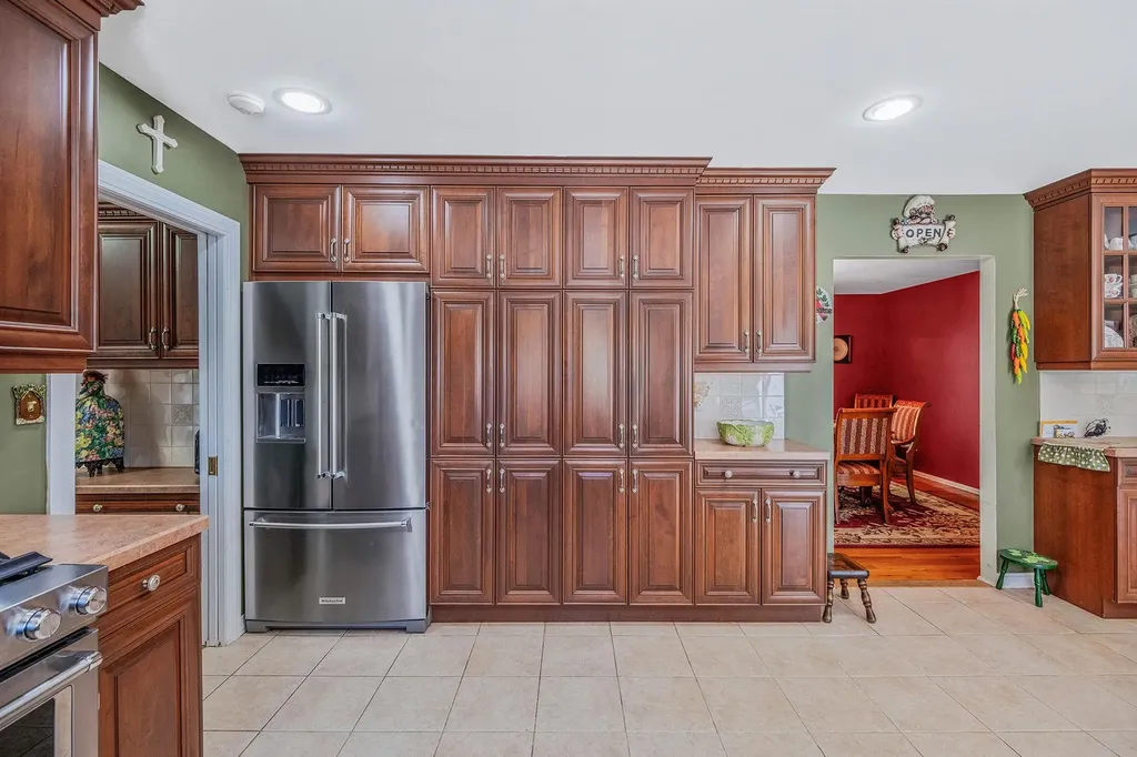 3 Talisman Drive Dix Hills NY 11746