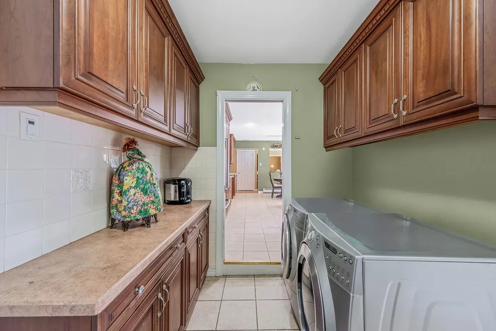 3 Talisman Drive Dix Hills NY 11746