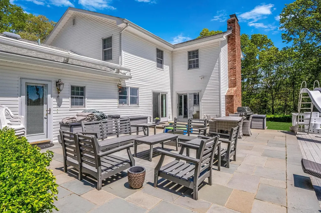 3 Talisman Drive Dix Hills NY 11746