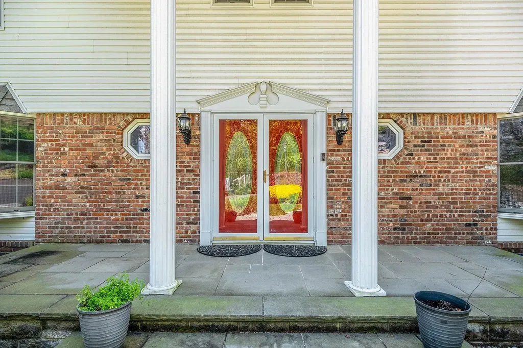 3 Talisman Drive Dix Hills NY 11746