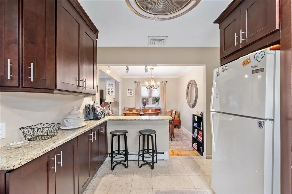 64 E Bedell Street Freeport NY 11520