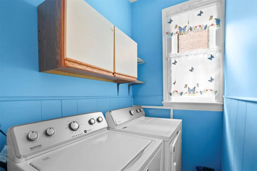 332 E 240th Street Bronx NY 10470