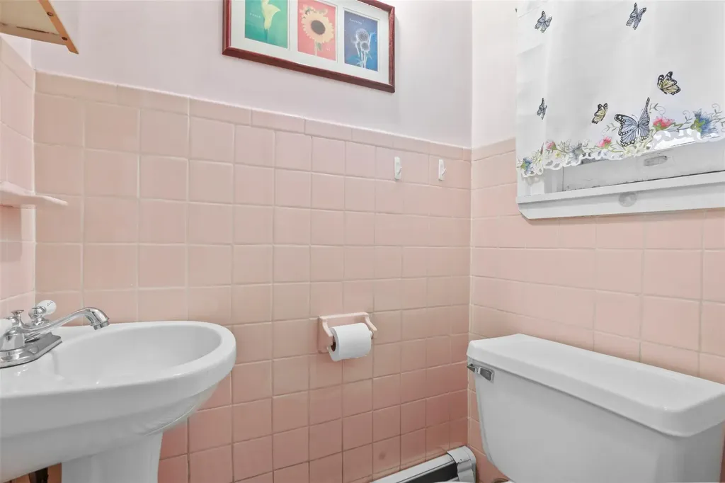 332 E 240th Street Bronx NY 10470