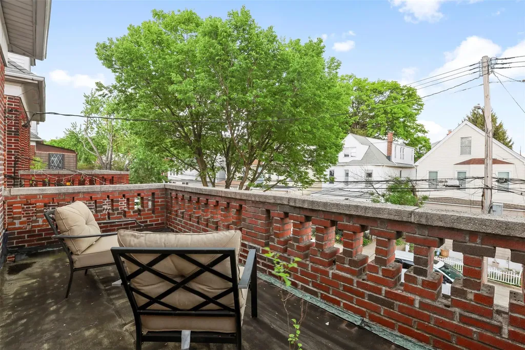 332 E 240th Street Bronx NY 10470