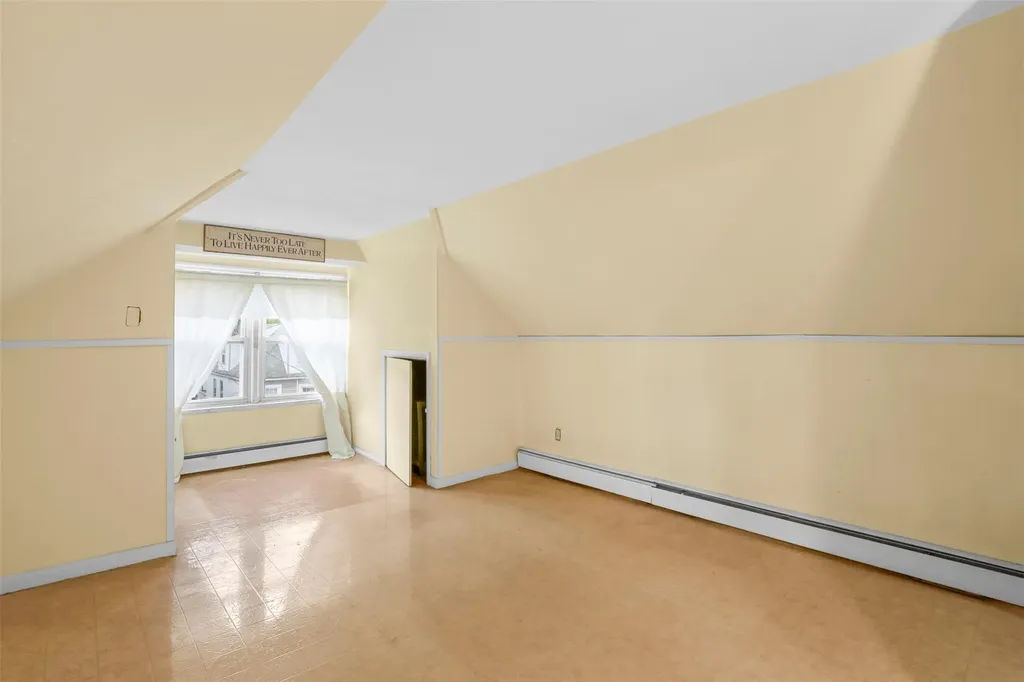 332 E 240th Street Bronx NY 10470