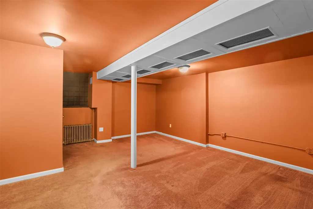 332 E 240th Street Bronx NY 10470