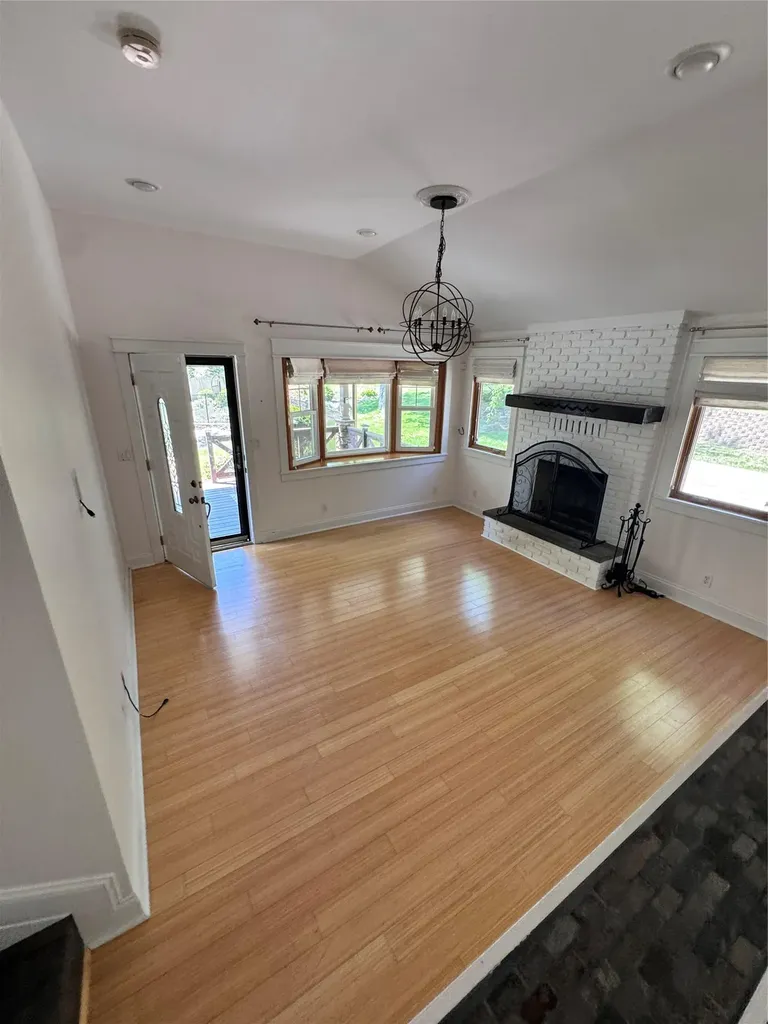 138 Broadway Rocky Point NY 11778