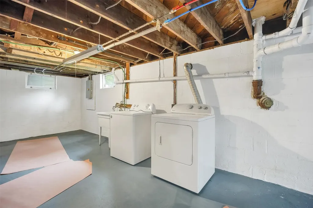 513 Vassar Road Poughkeepsie NY 12603