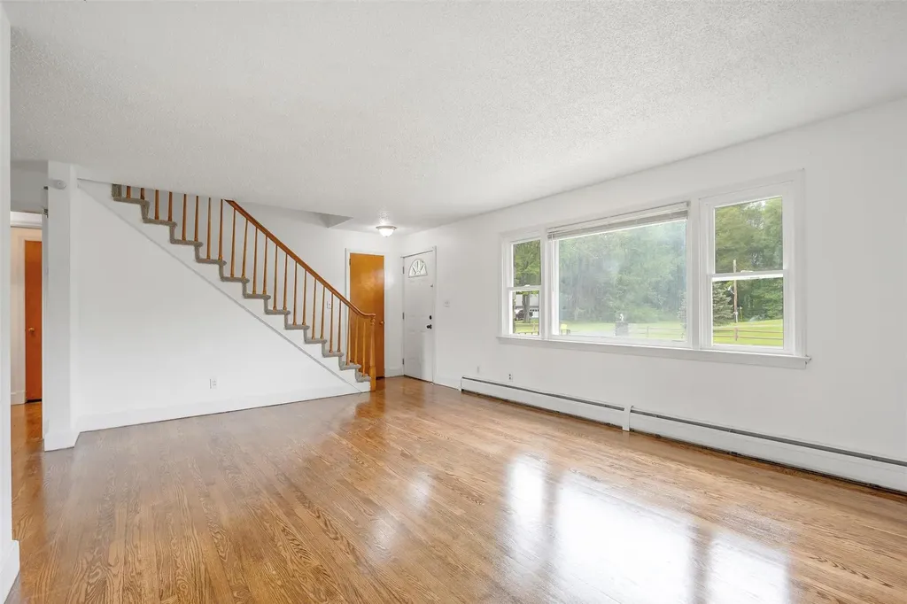 513 Vassar Road Poughkeepsie NY 12603