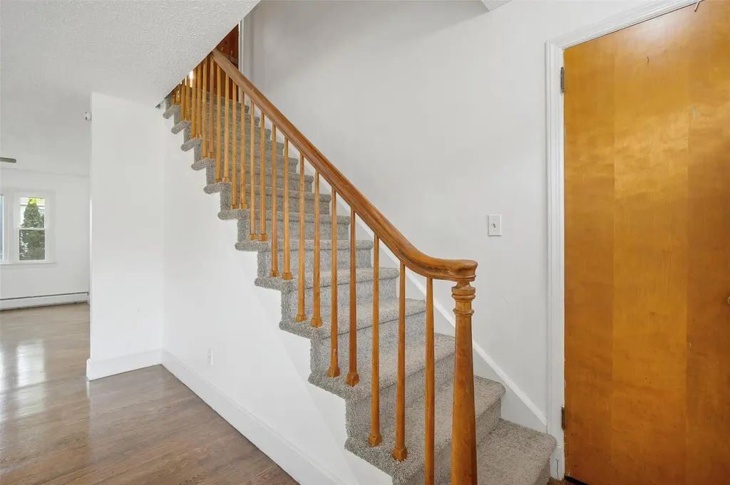 513 Vassar Road Poughkeepsie NY 12603