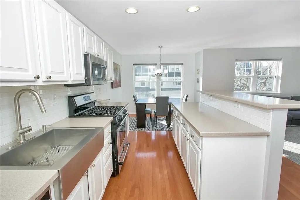 86 Hillcrest Lane Peekskill NY 10566
